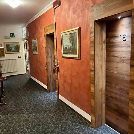 Hotel Cimone 리올루나토 외부 사진