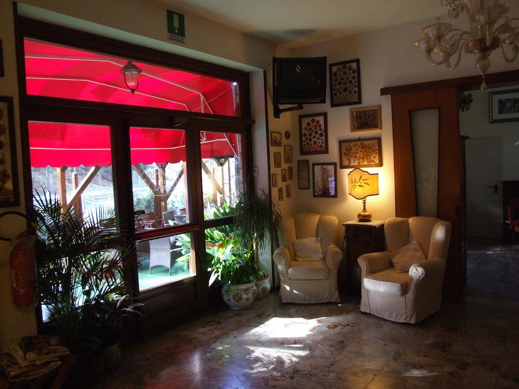 Hotel Cimone 리올루나토 외부 사진