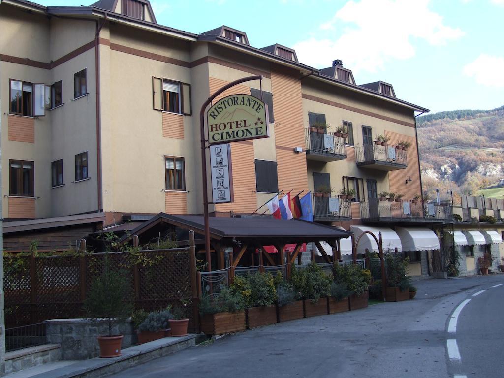 Hotel Cimone 리올루나토 외부 사진