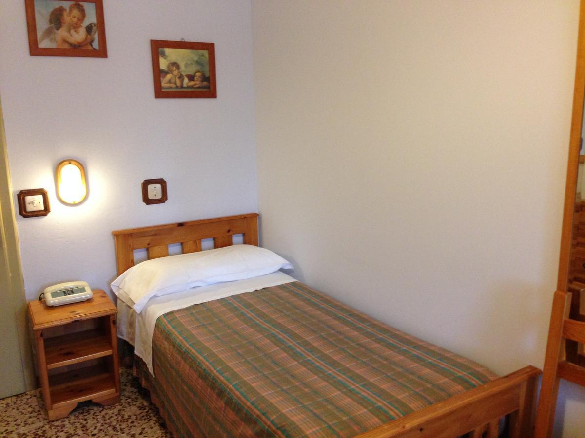 Hotel Cimone 리올루나토 객실 사진