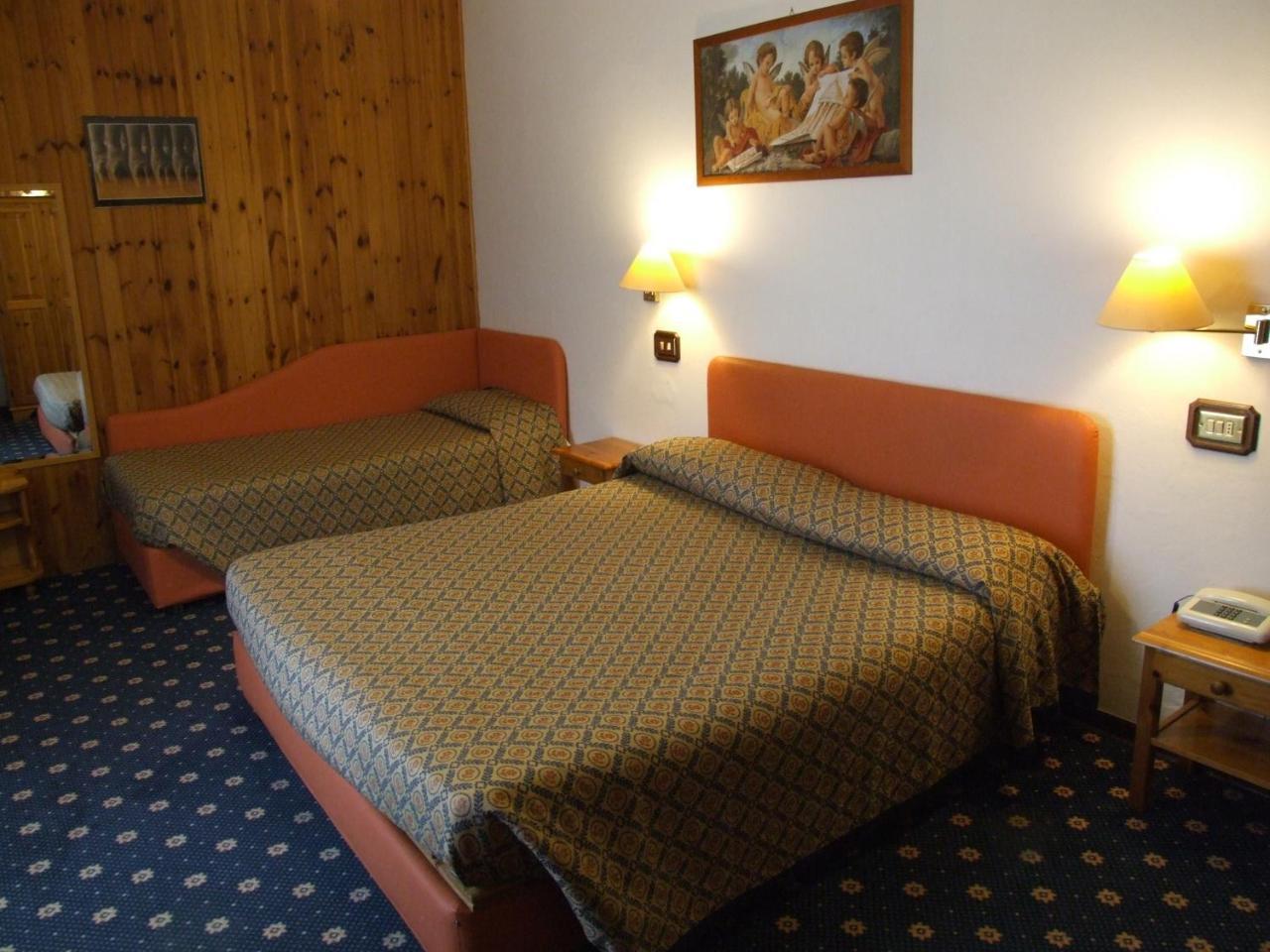 Hotel Cimone 리올루나토 객실 사진